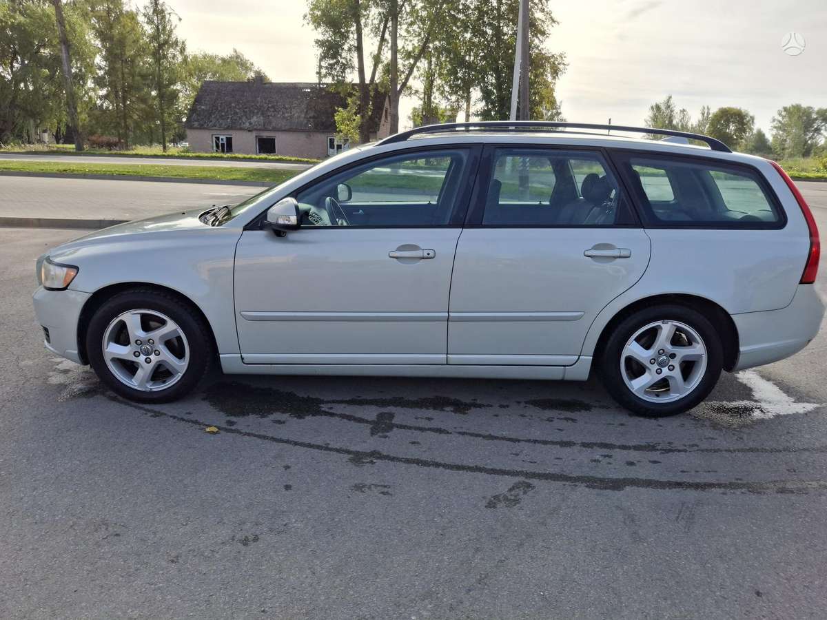 Volvo V50, 1.6 l., wagon