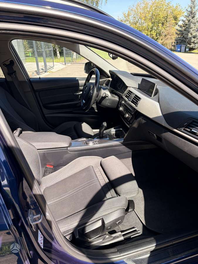 BMW 320, 2.0 l., wagon