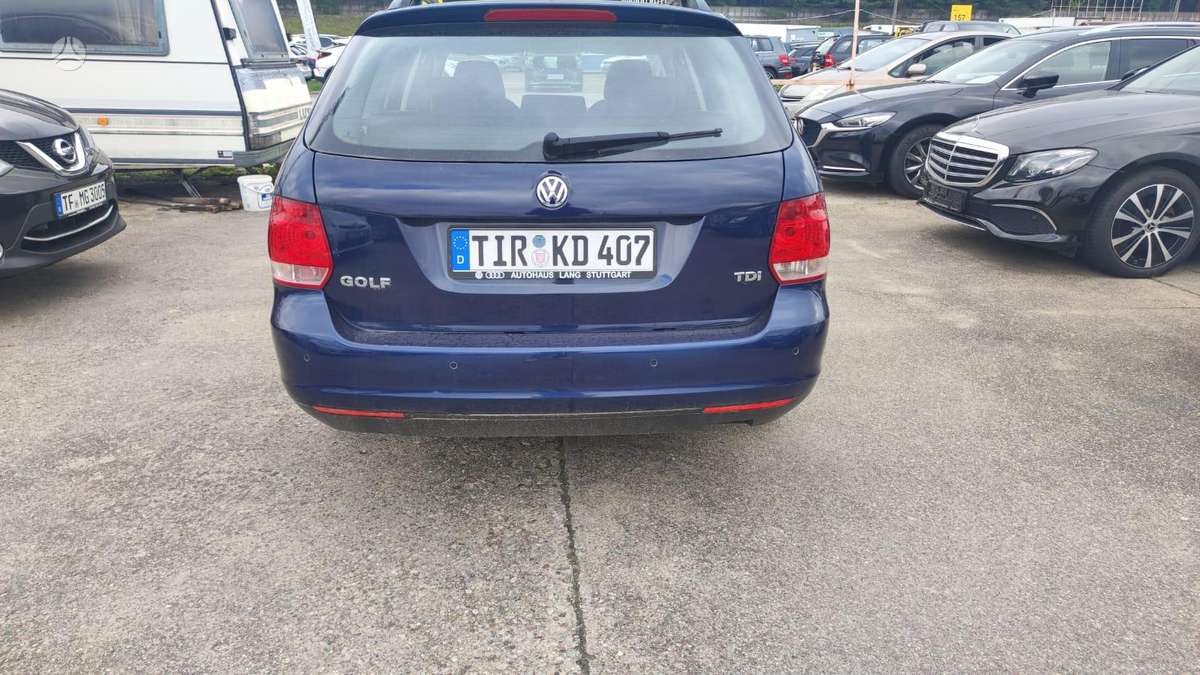Volkswagen Golf - 2