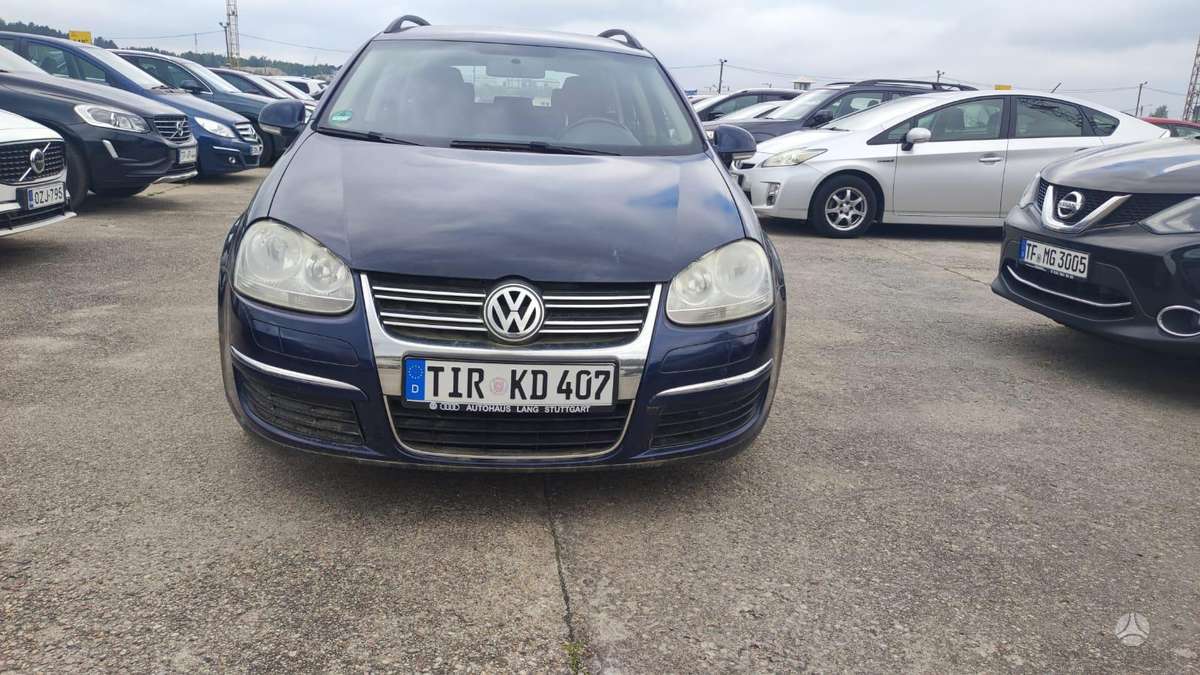 Volkswagen Golf - 4