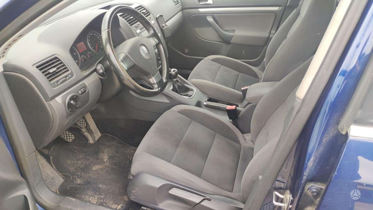Volkswagen Golf - 7