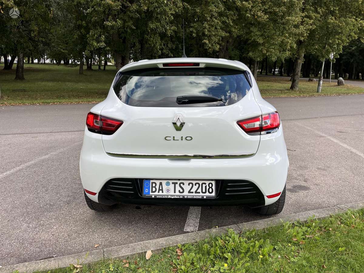 Renault Clio - 6