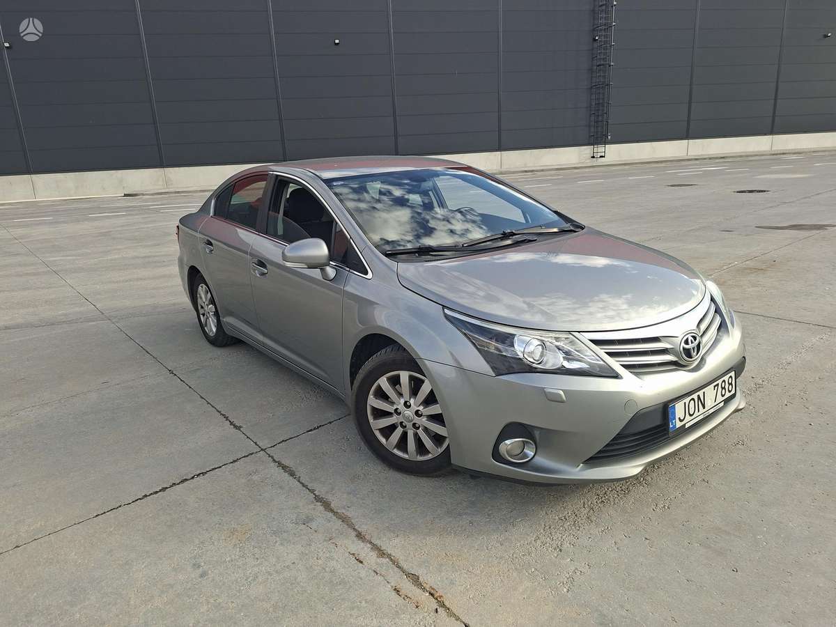 Toyota Avensis - 5