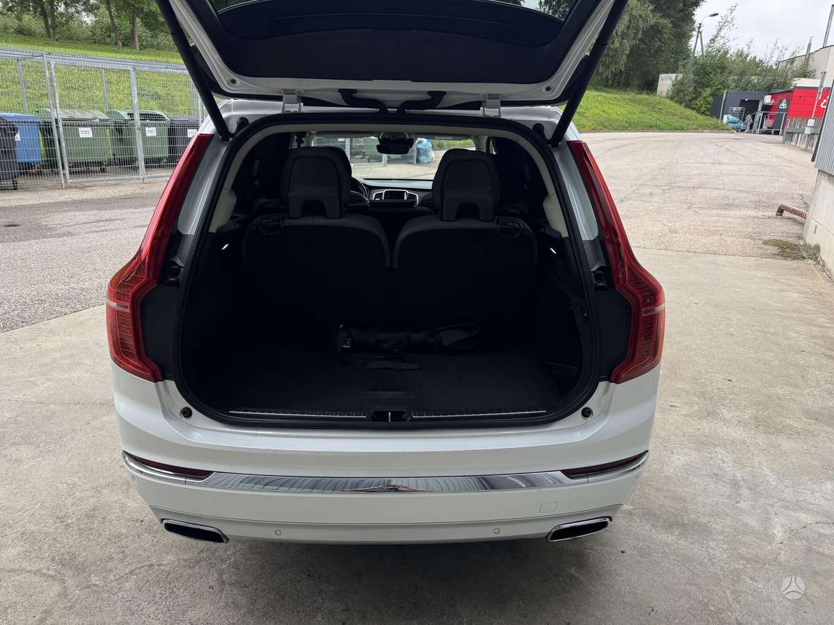 Volvo XC90 - 5