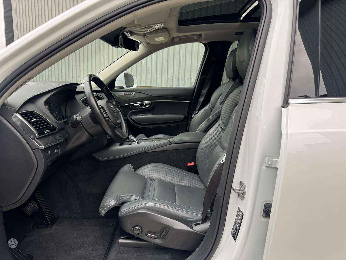Volvo XC90 - 6