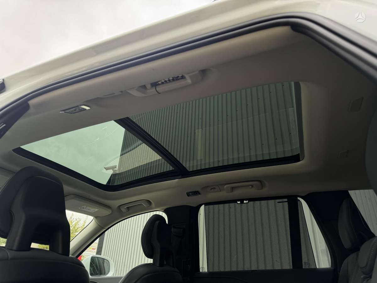 Volvo XC90 - 12