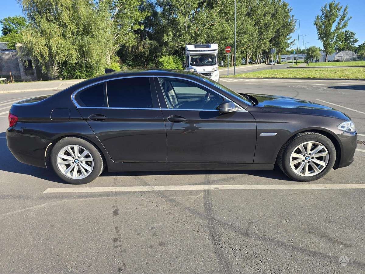 BMW 520, 2.0 l., Седан