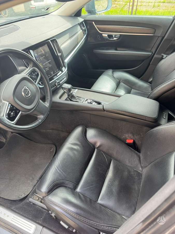 Volvo V90 Cross Country - 5