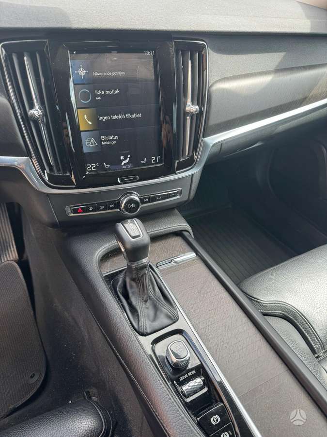 Volvo V90 Cross Country - 8