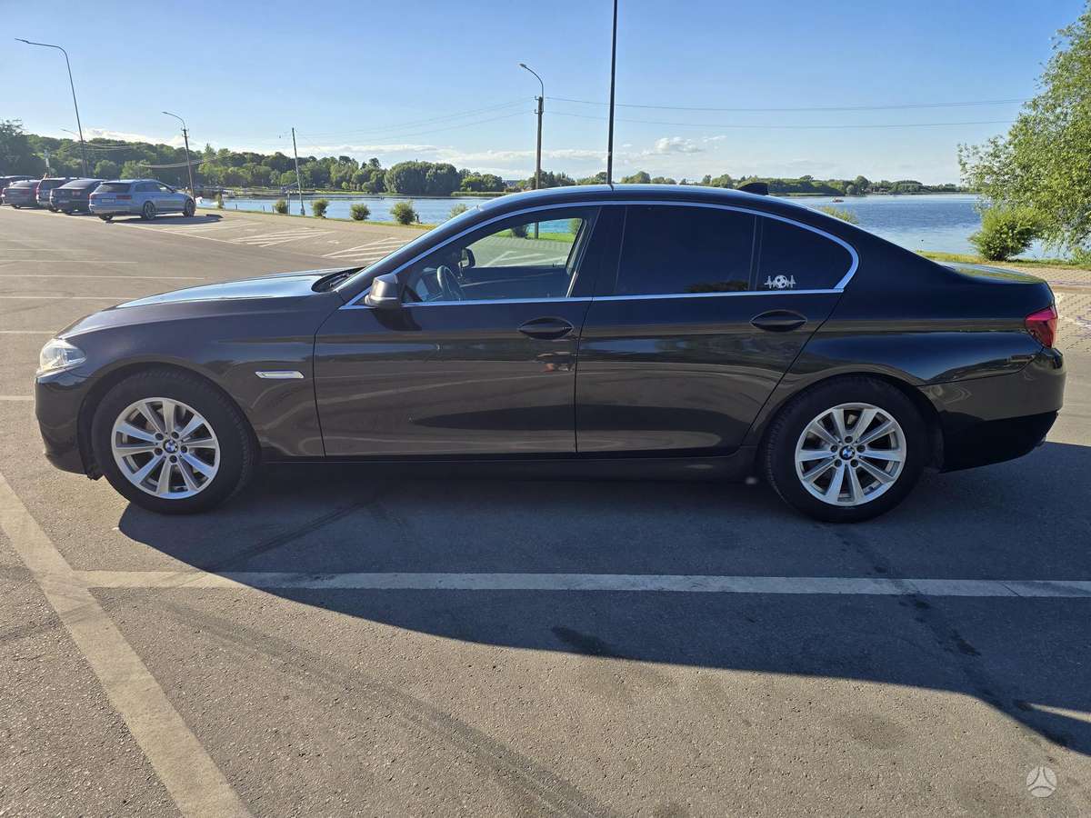 BMW 520, 2.0 l., Седан