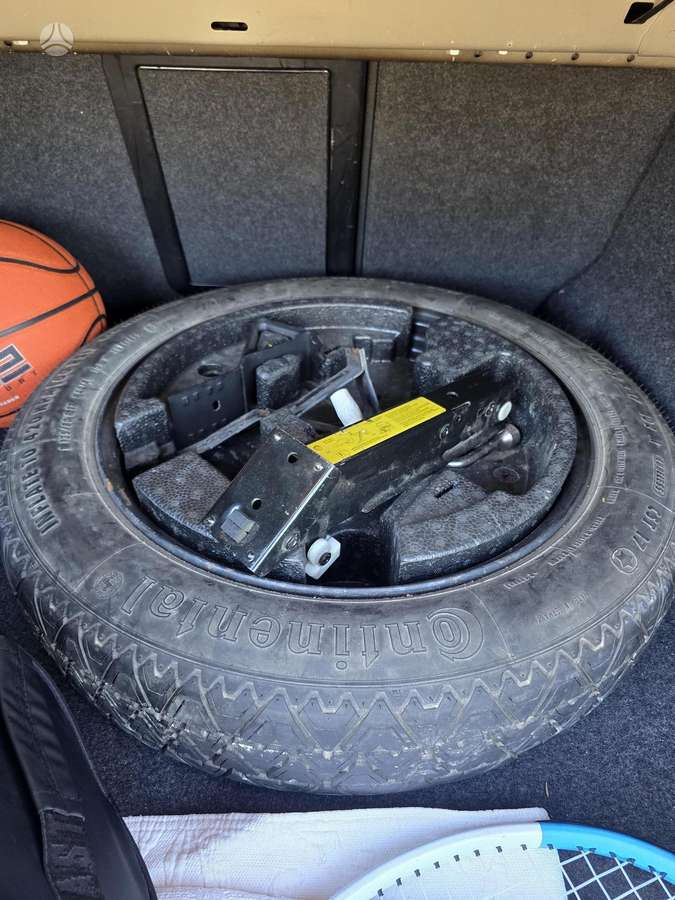 BMW 520, 2.0 l., Седан