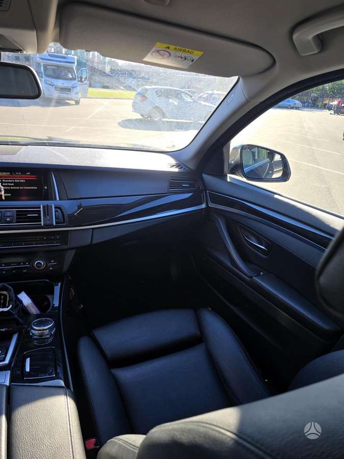BMW 520, 2.0 l., Седан