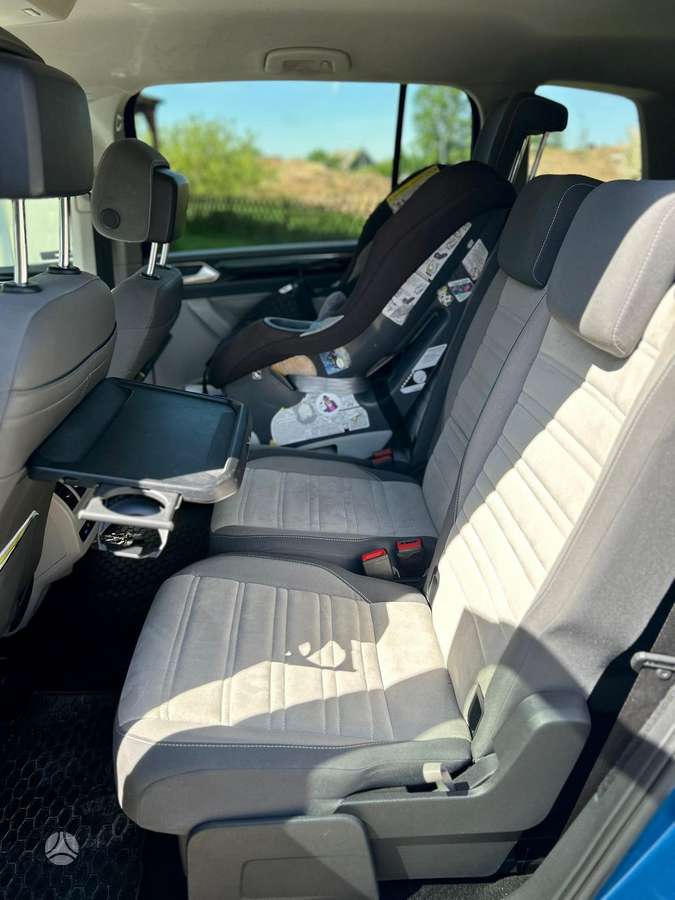 Volkswagen Touran - 7