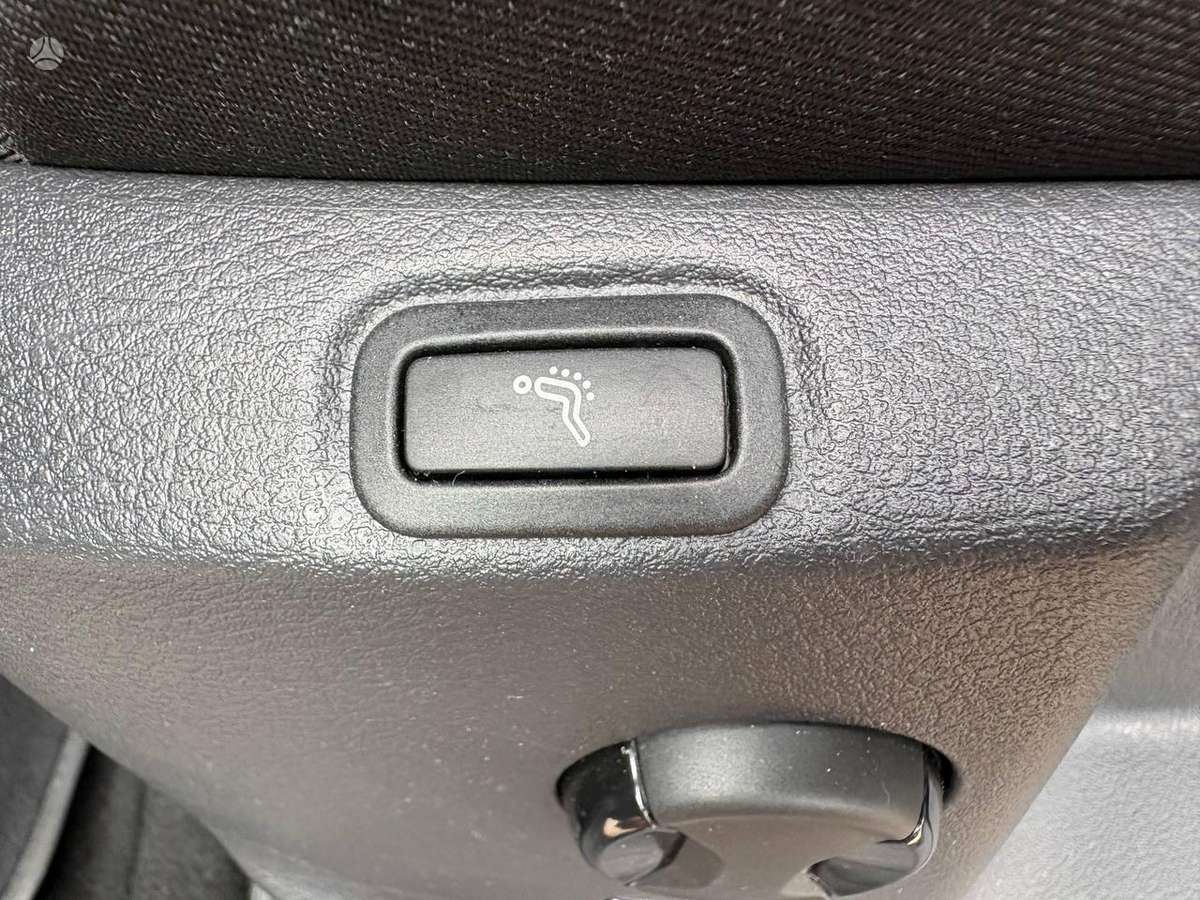 Volkswagen Touran - 10
