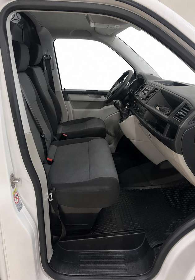 Volkswagen Transporter - 5