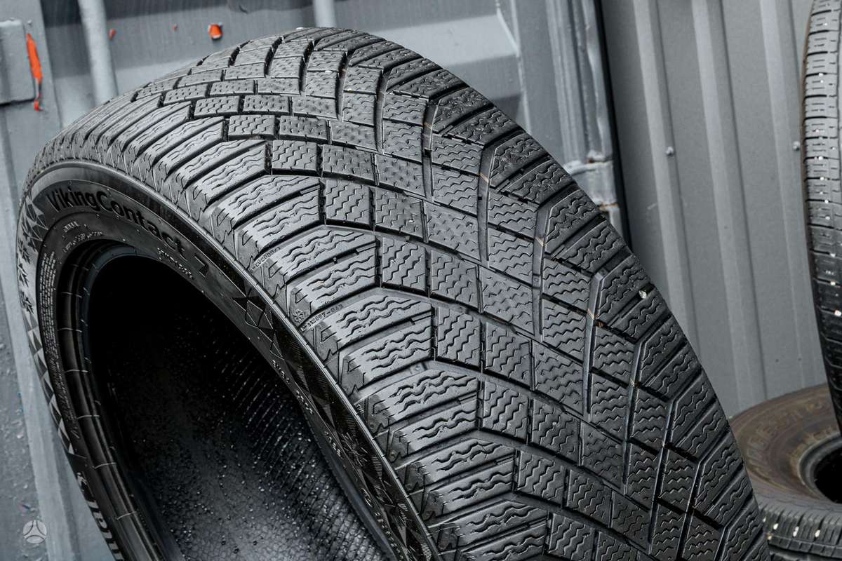 Continental Viking Contact 7, winter 255/45 R19