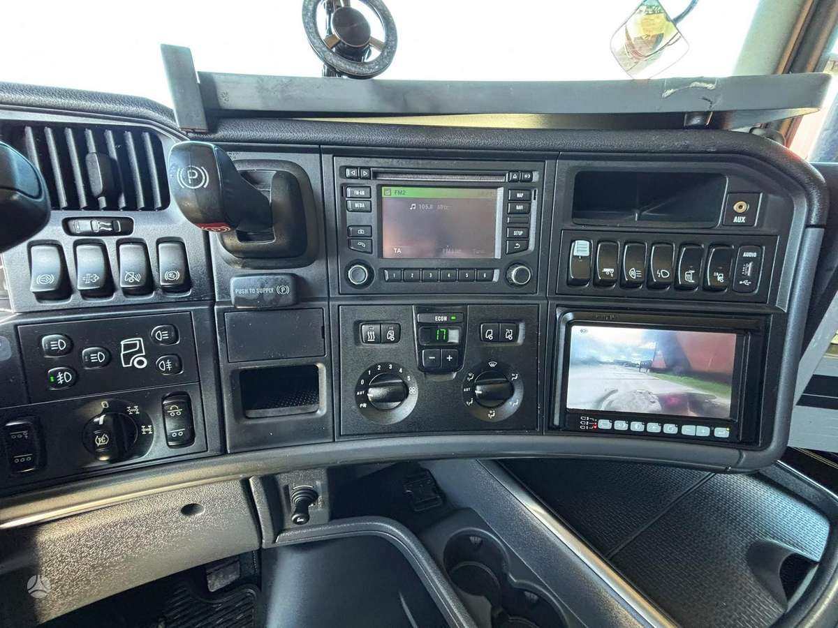 Scania R 450 8x4*4, с краном
