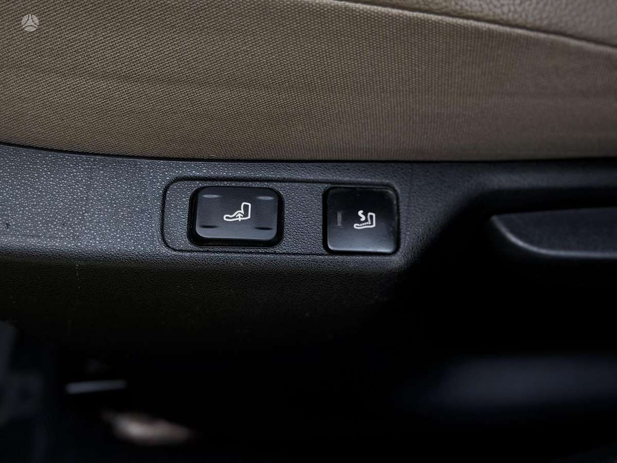 Citroen DS4, 1.6 l., hatchback