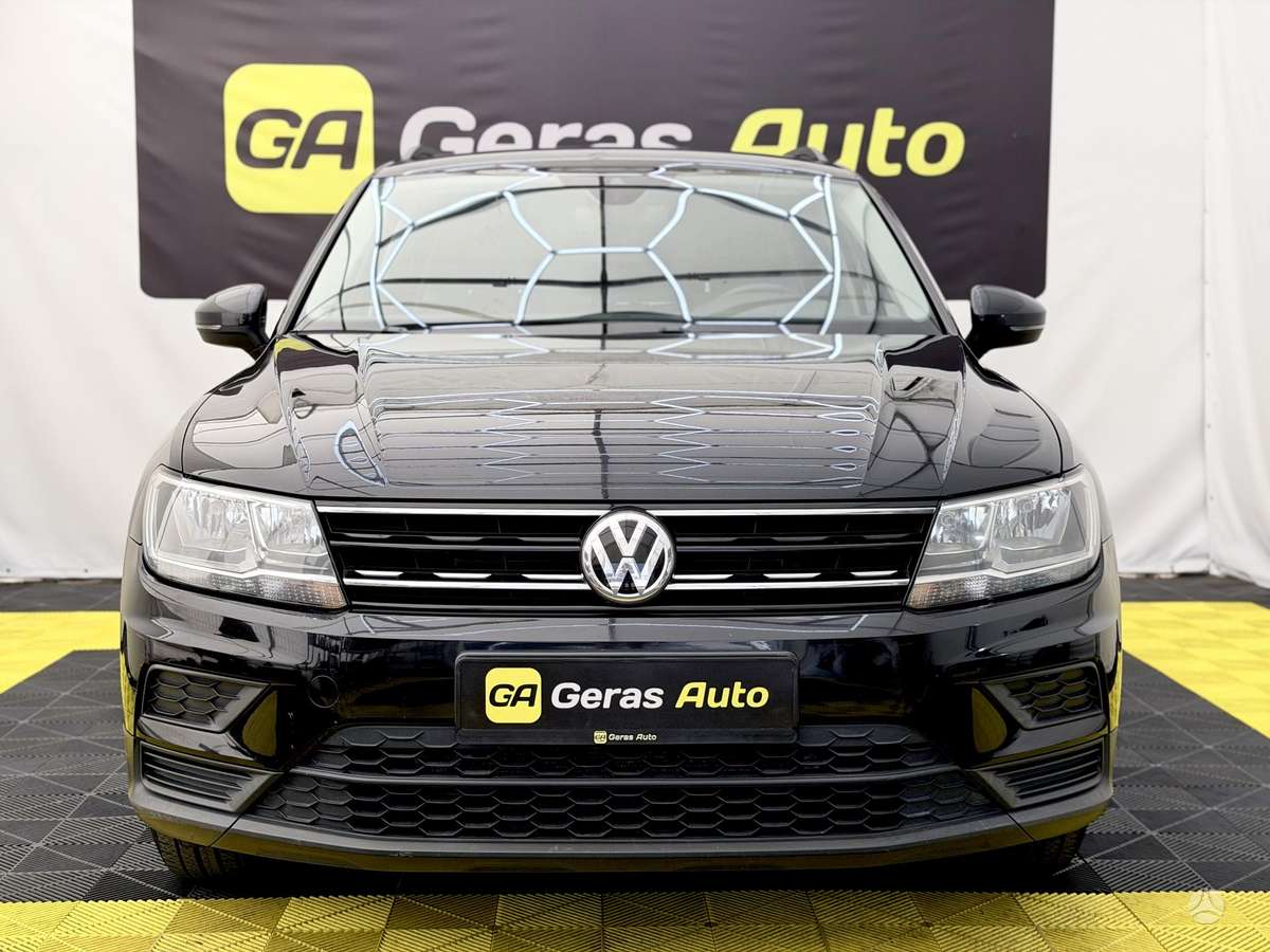 Volkswagen Tiguan - 2