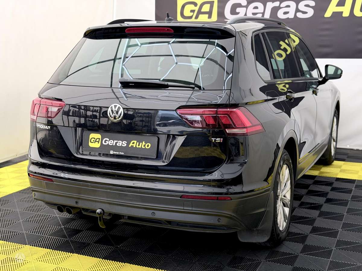 Volkswagen Tiguan - 4
