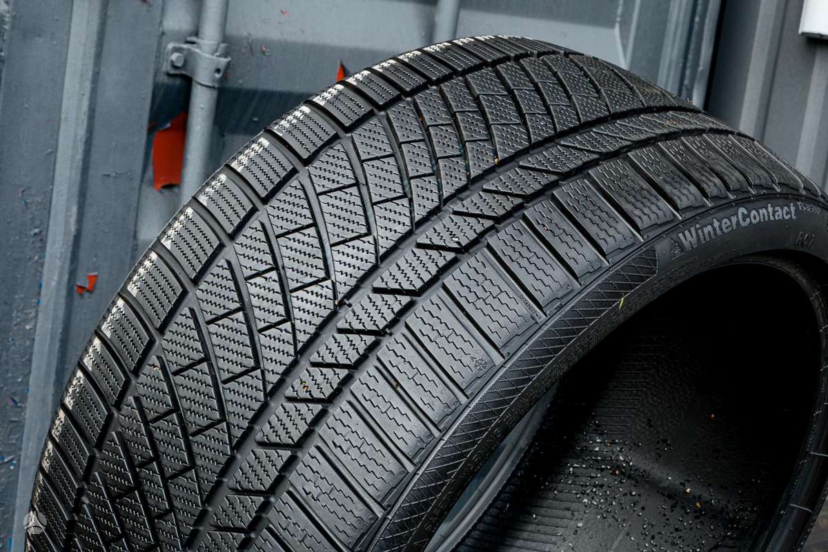 Continental Winter Contact TS, winter 245/35 R20