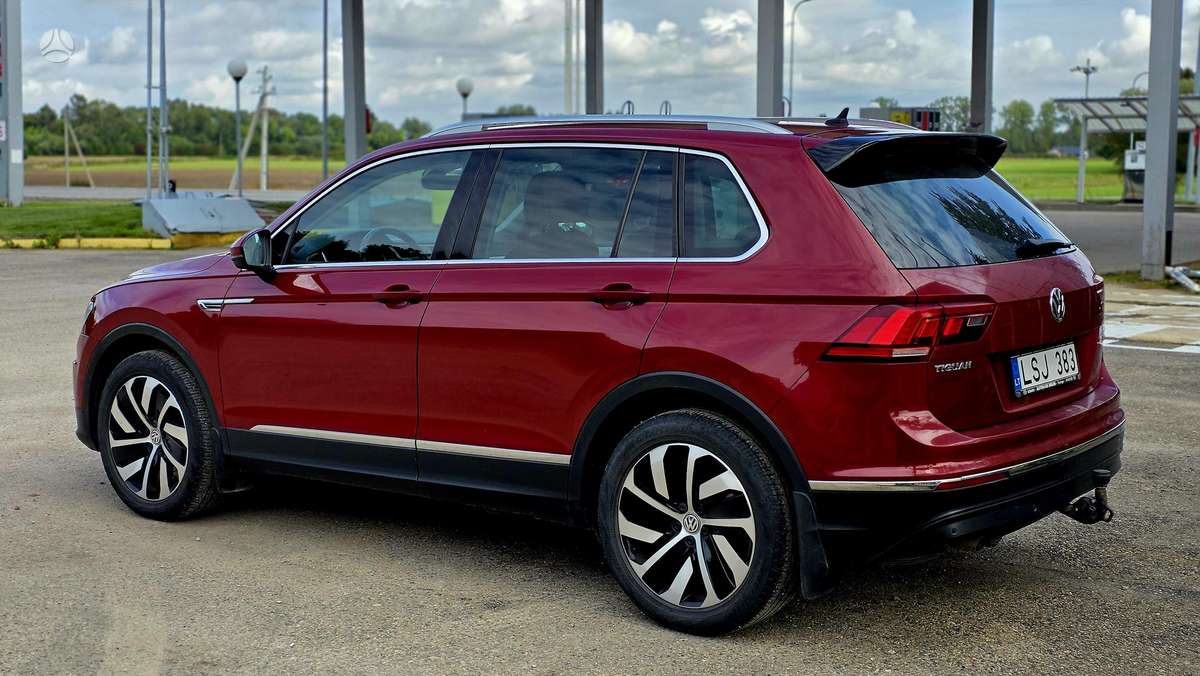 Volkswagen Tiguan - 2