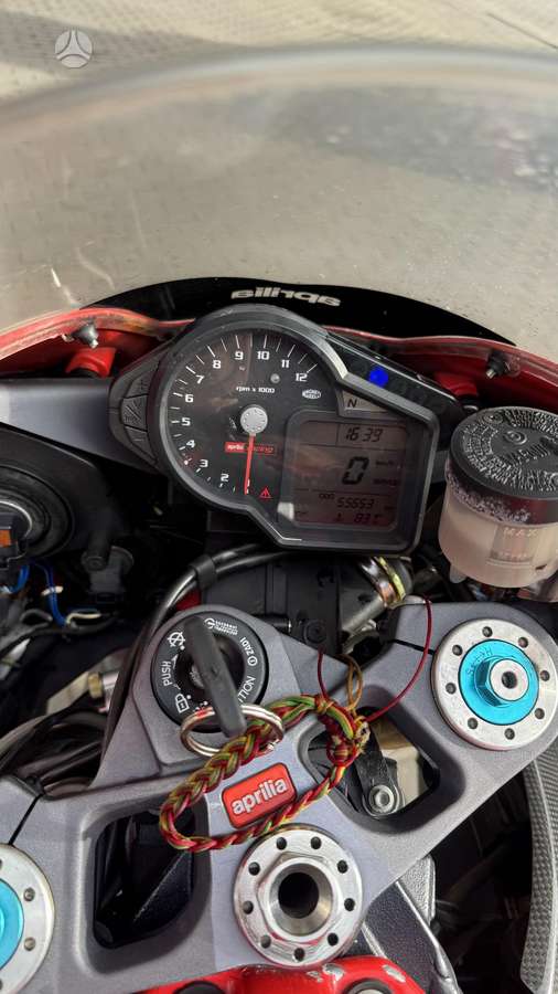 Aprilia RSV 1000cc, superbikes