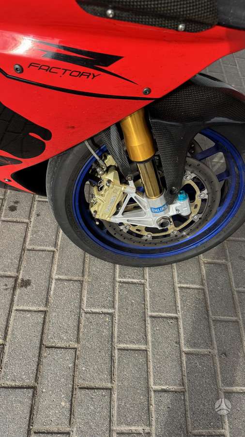 Aprilia RSV 1000cc, superbikes