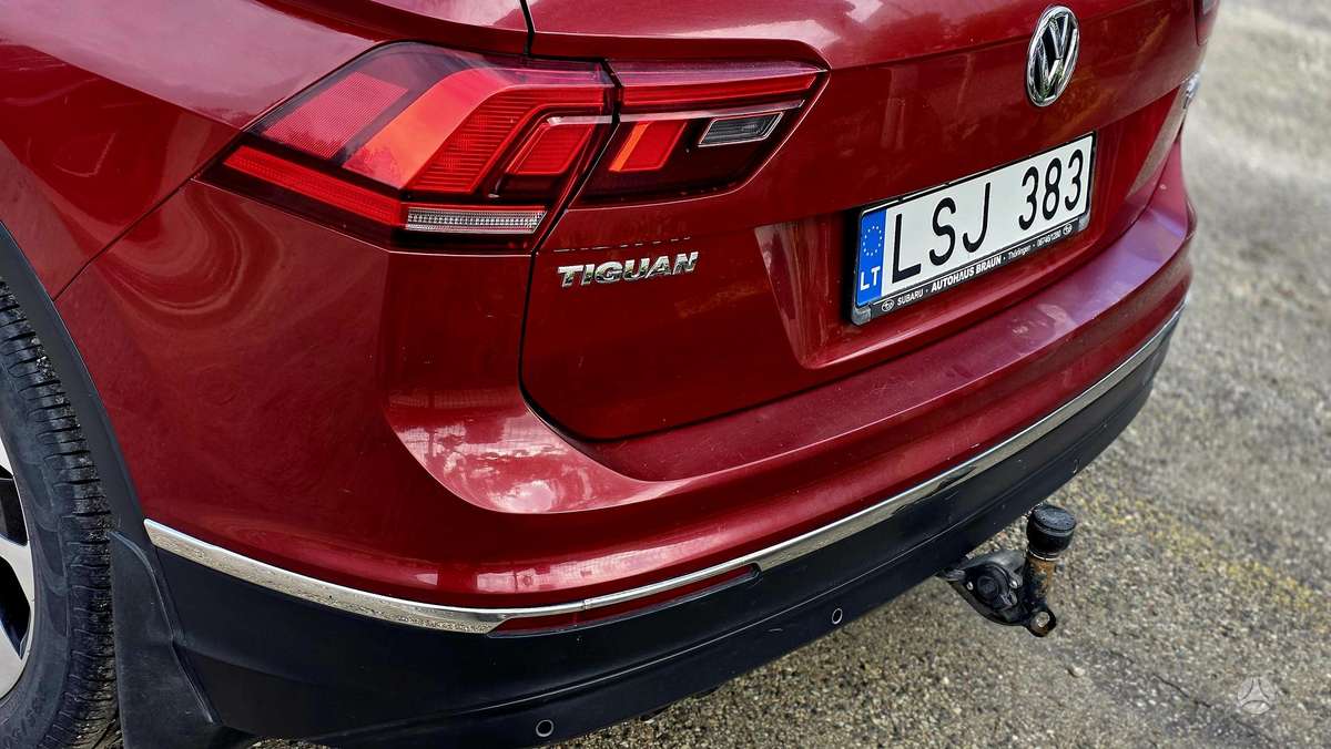 Volkswagen Tiguan - 6