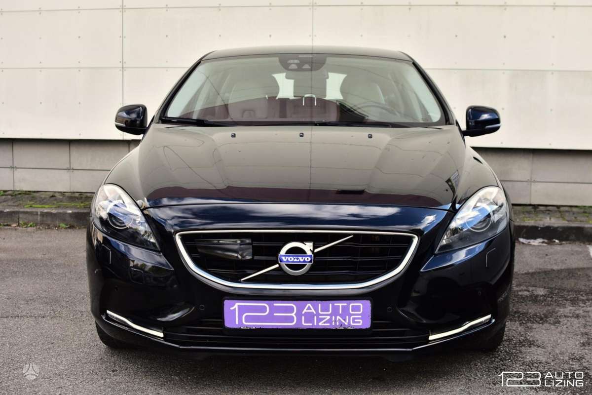 Volvo V40, 2.0 l., Хэтчбек