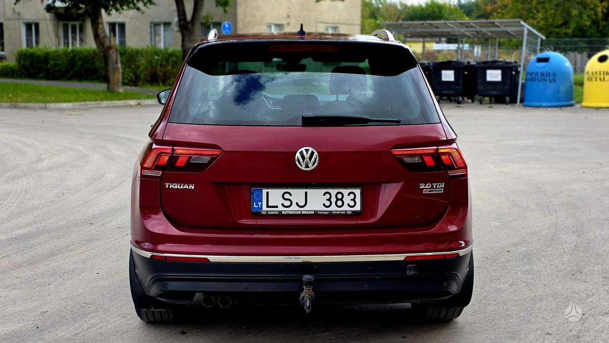 Volkswagen Tiguan - 12