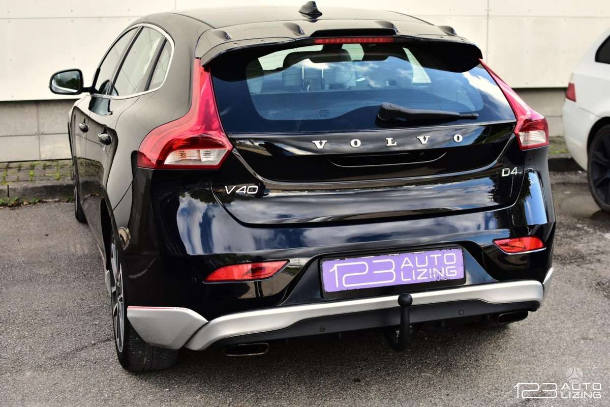 Volvo V40 - 8