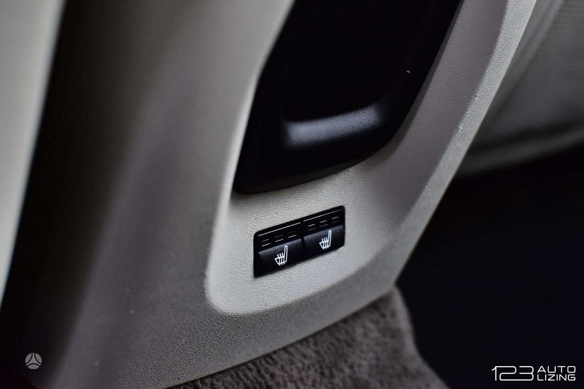 Volvo V40, 2.0 l., Хэтчбек
