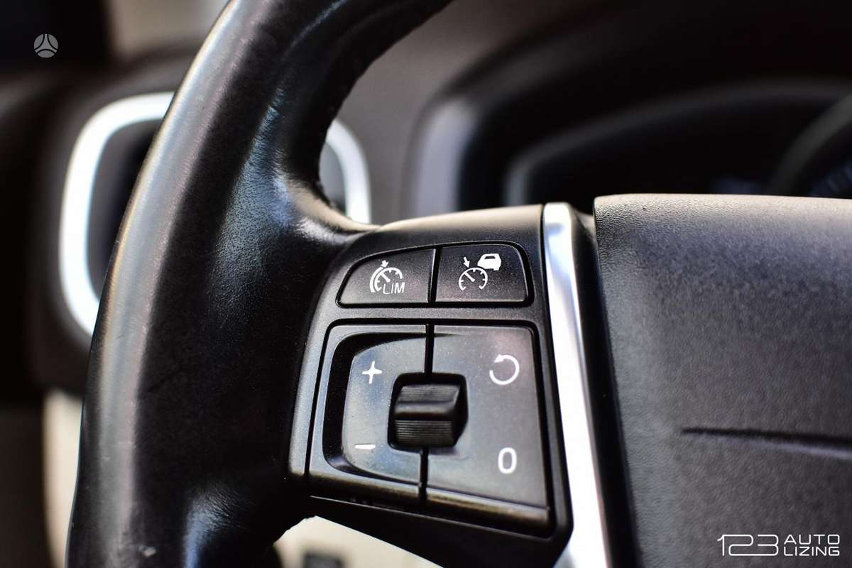 Volvo V40, 2.0 l., Хэтчбек