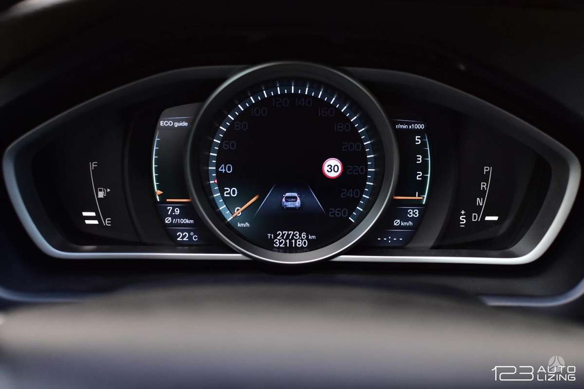 Volvo V40, 2.0 l., hatchback