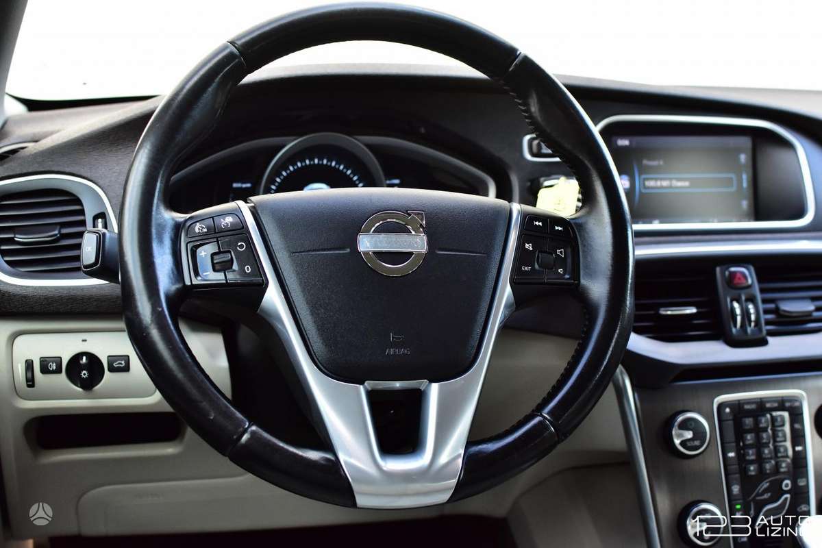 Volvo V40, 2.0 l., hatchback