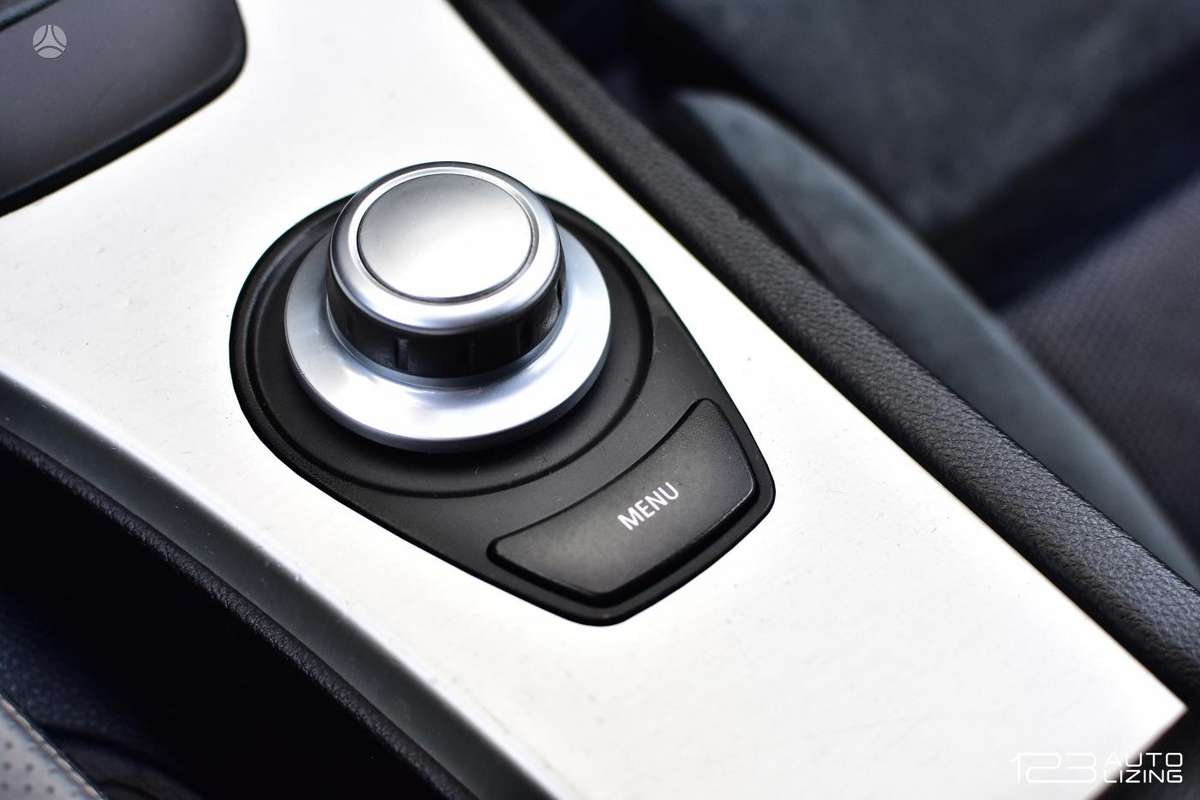 BMW 330, 3.0 l., universalas