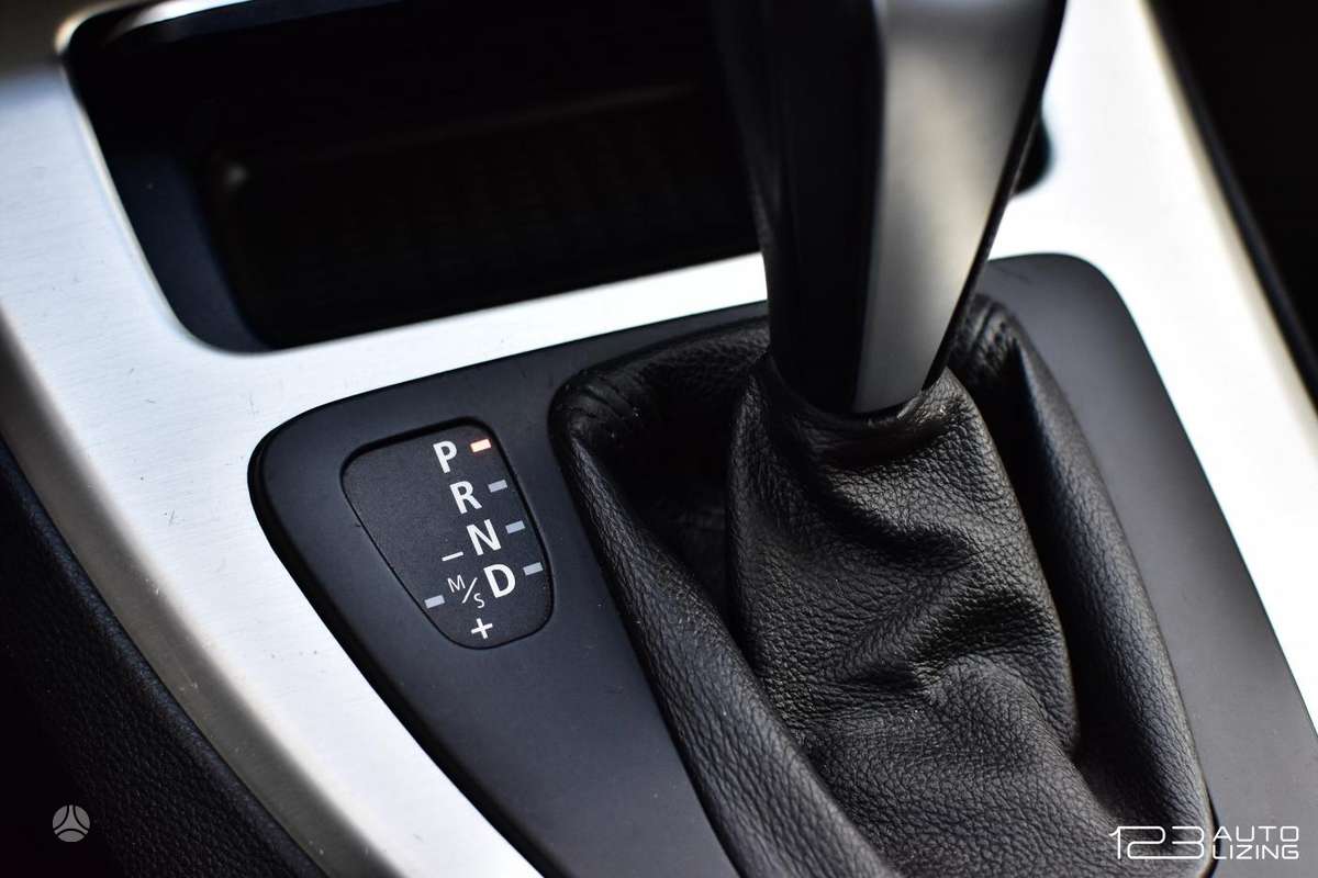 BMW 330, 3.0 l., universalas