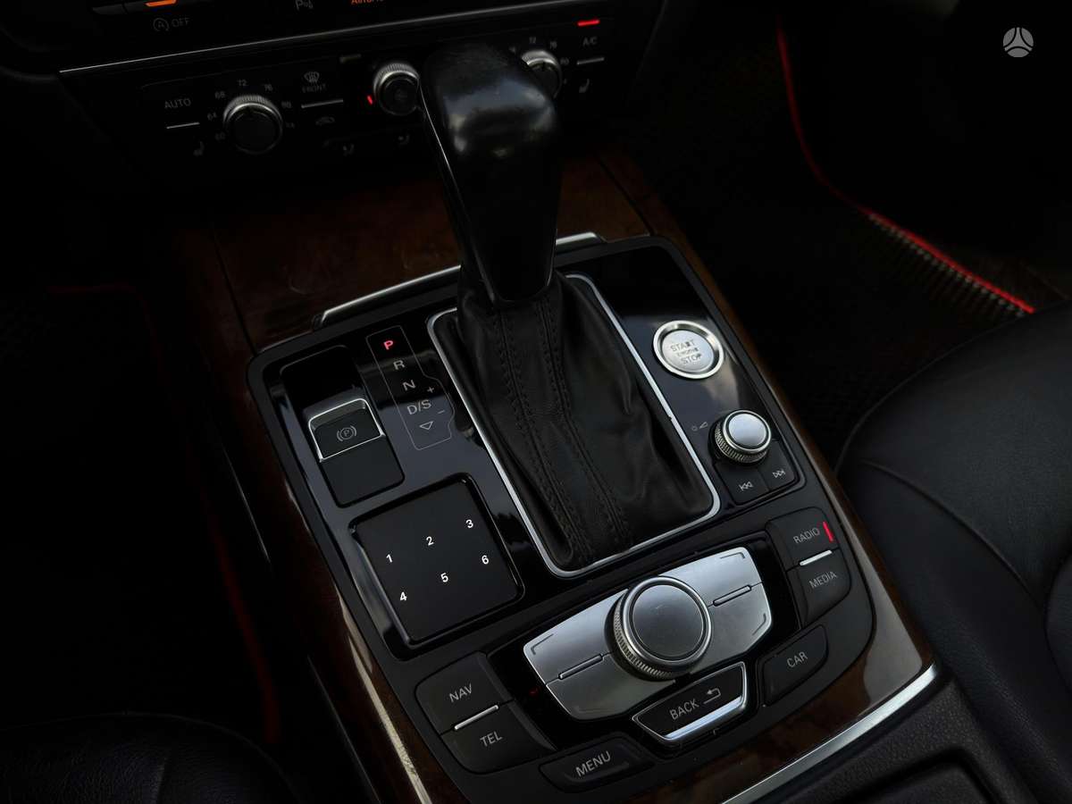 Audi A6, 2.0 l., Седан