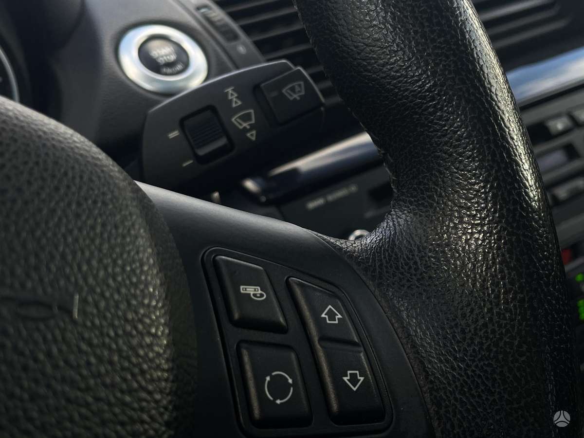 BMW 120, 2.0 l., hatchback