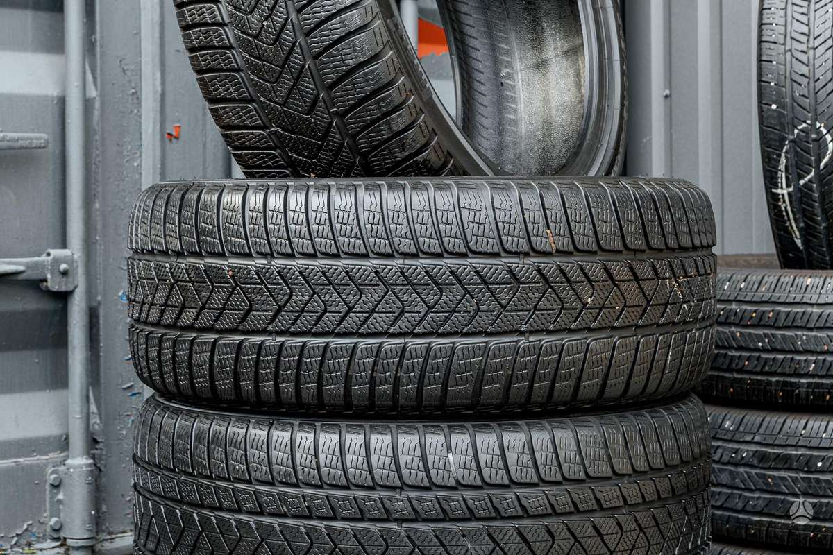 Pirelli Runflat Sottozero 3, winter 245/40 R20