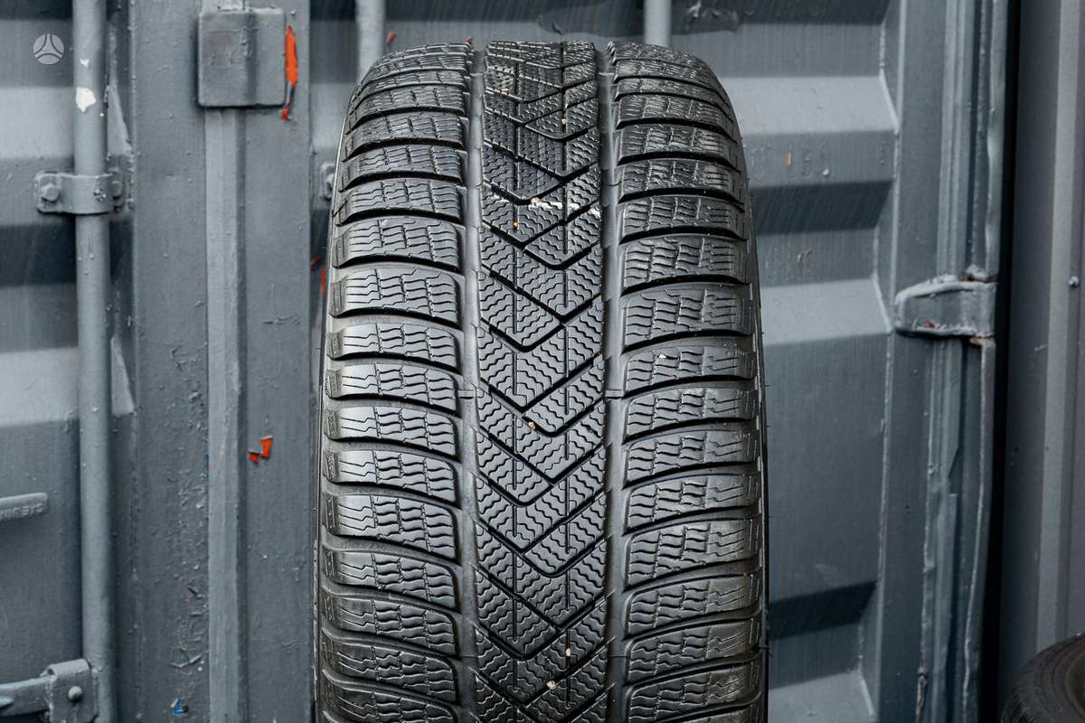 Pirelli Runflat Sottozero 3, winter 245/40 R20