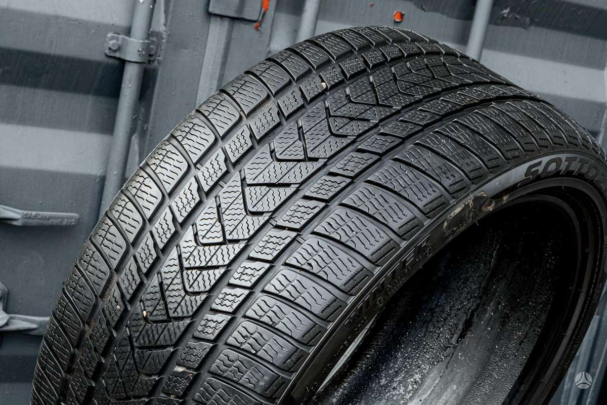 Pirelli Runflat Sottozero 3, winter 245/40 R20