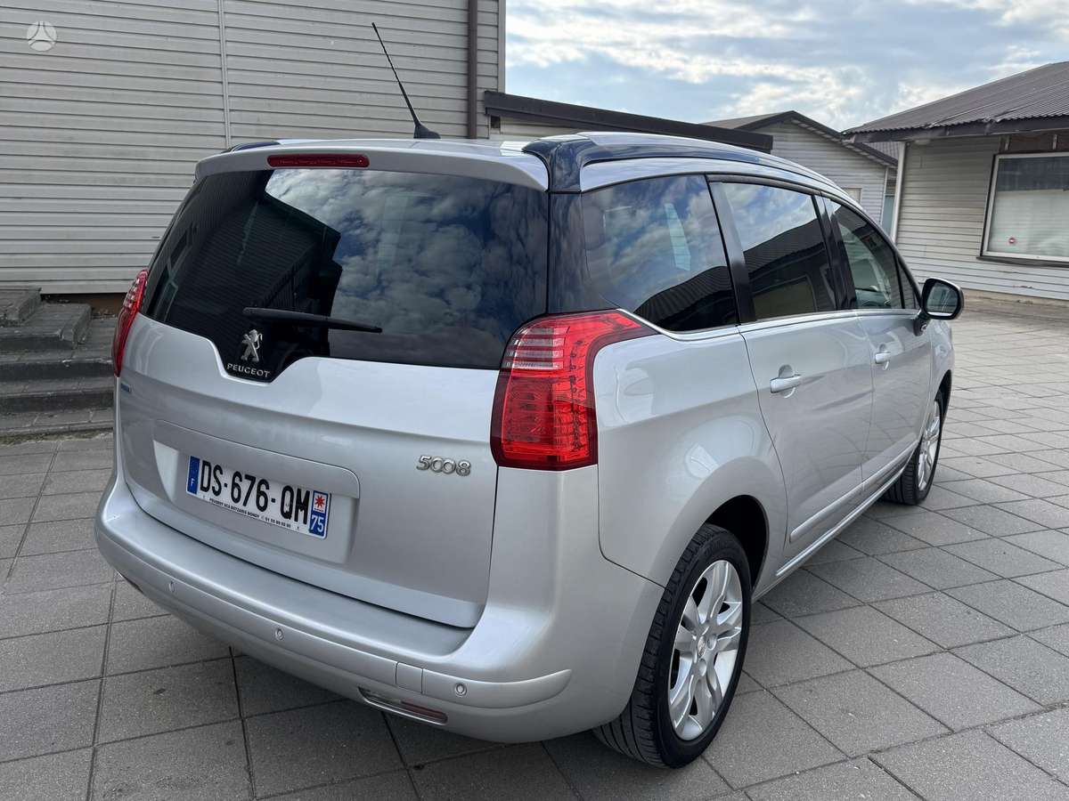 Peugeot 5008 - 4