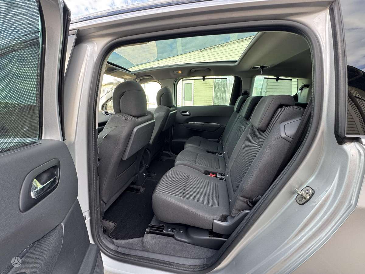 Peugeot 5008 - 7