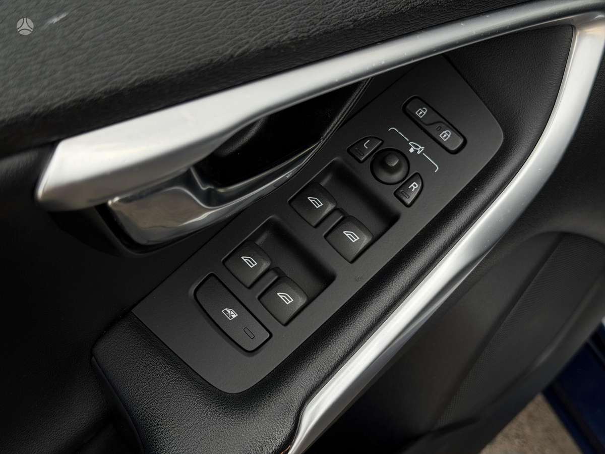 Volvo V40, 2.0 l., hatchback