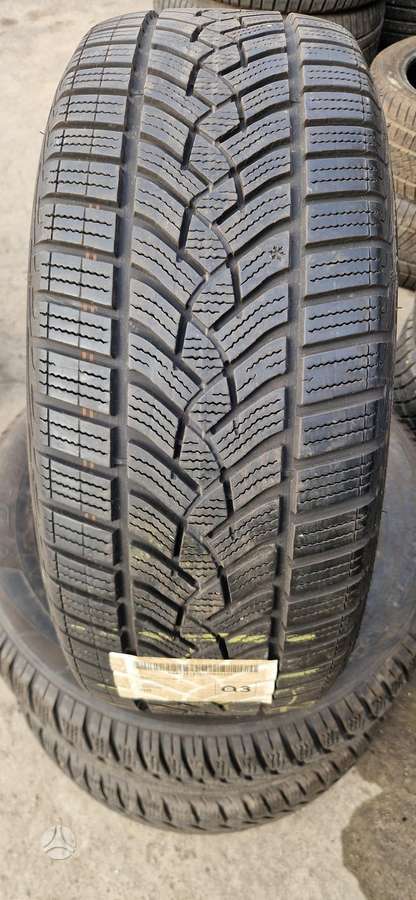 Goodyear UltraGrip Performance, universalios 225/45 R18