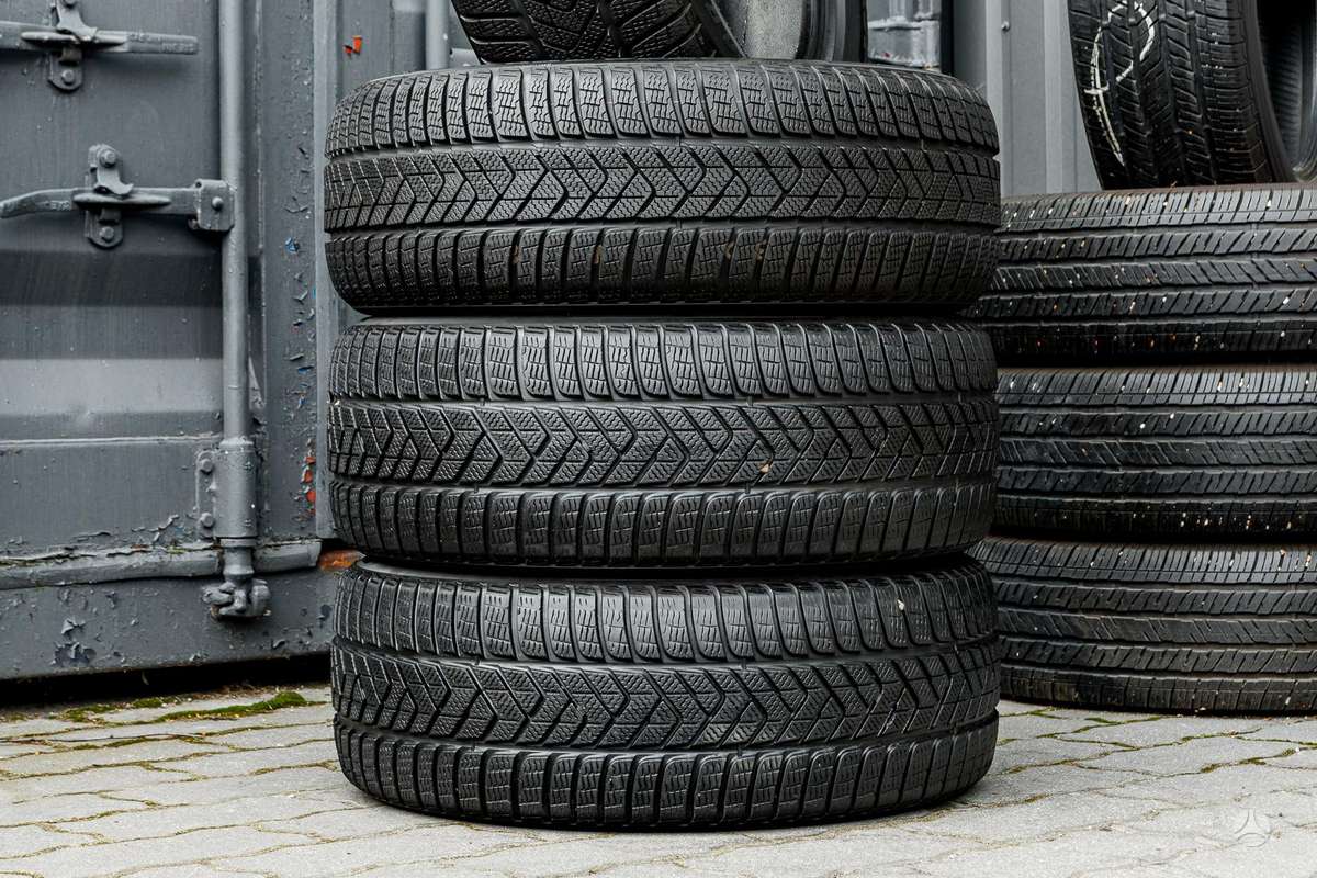 Pirelli Sottozero 3, winter 235/50 R19