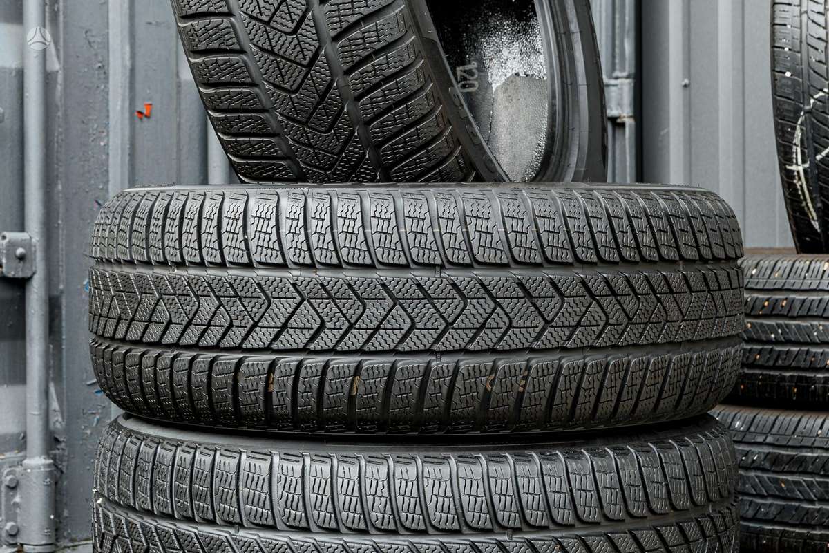 Pirelli Sottozero 3, winter 235/50 R19
