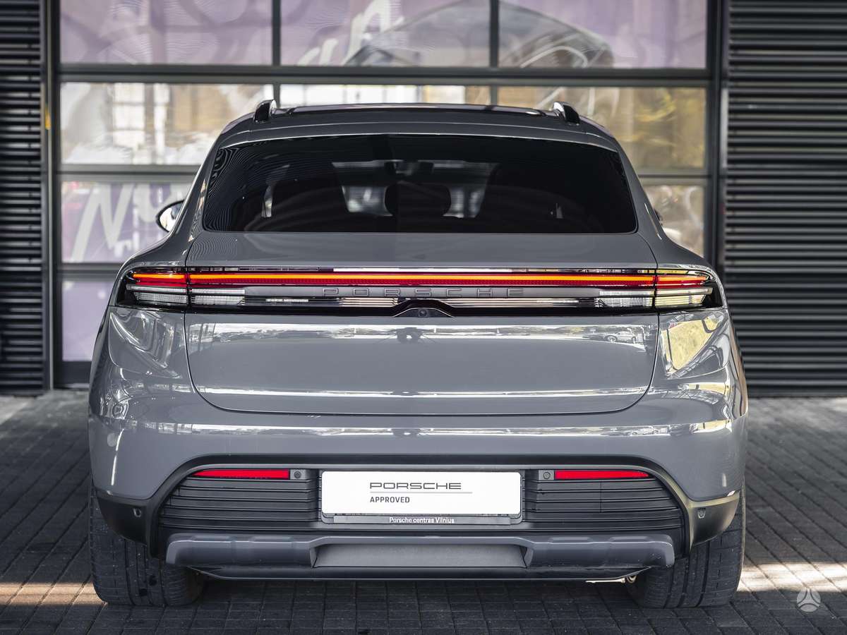 Porsche Macan - 4
